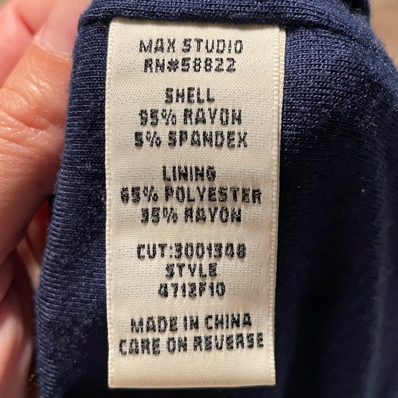 Max Studio Pencil Skirt - Picture 4 of 4